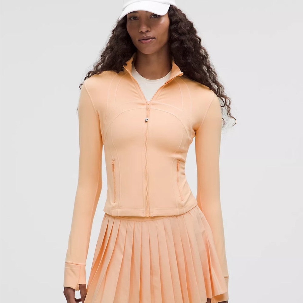 Lululemon Athletica Pink Pleated Skater Mini Skirt